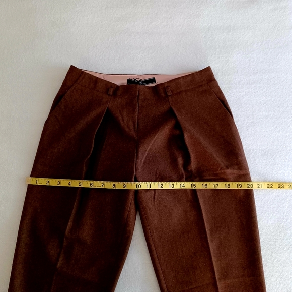 NWT ELISABETTA FRANCHI WOOL PANTS, size 40 - Picture 6 of 16